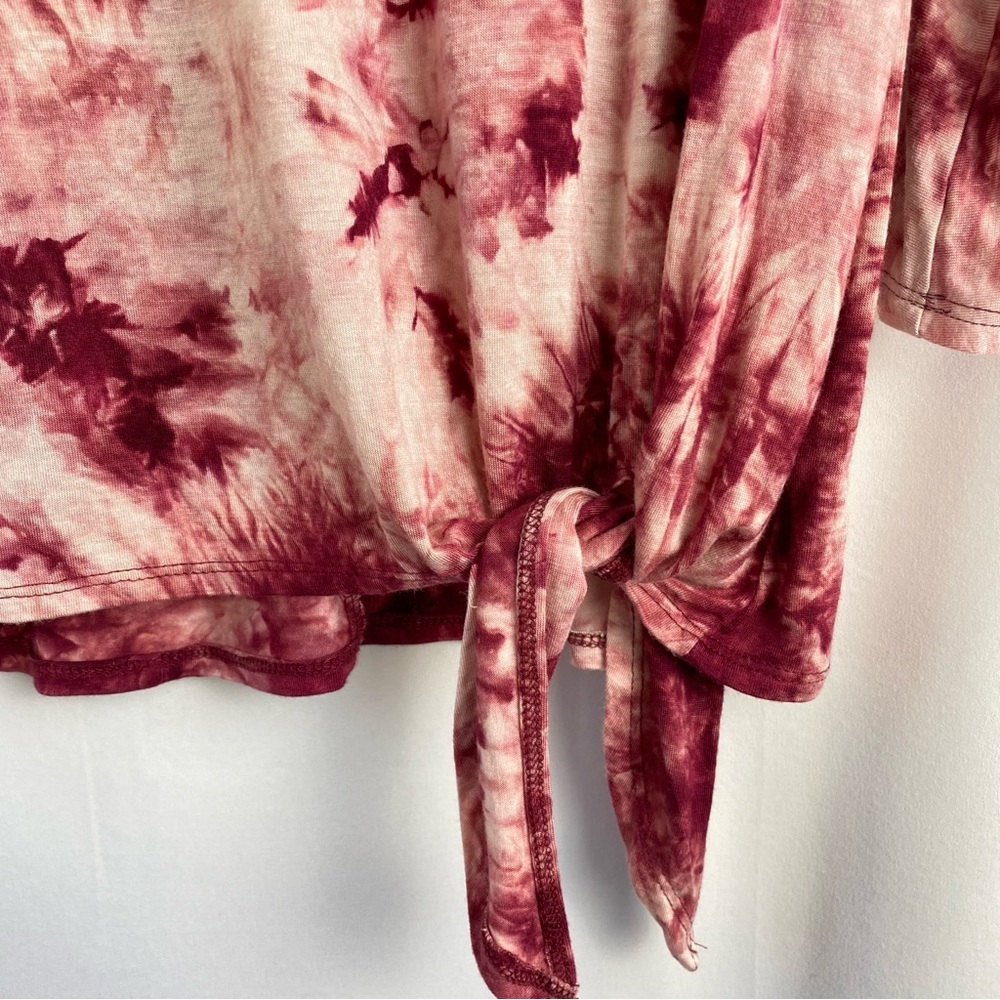 Trendy Tie Dye B.L.U.E. Top size Petite Large - Picture 8 of 11